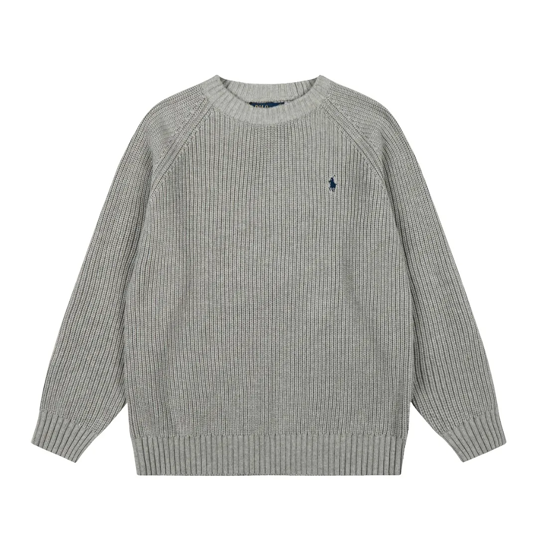 P220 Top quality" Style number: DS812# (not off the shelves all year round) [Ralph Lauren round neck piqué knitted sweater with war horse embroidery on the front and back] ✅Ralph Lauren classic basic versatile round neck pullover sweater for men and women ✅Main supply platform live broadcast Wholesale entity Replenish if out of stock Not removed from the shelves ✅ZP quality 1:1 version Scan the code to enter the GF website Counter quality ✅Detailed quality The only one in Guangzhou Imported quality cotton yarn Mainly high-end, cost-effective, good quality needless to say ✅The version is restored to the original order, the maximum size can be worn up to 200 pounds, loose, comfortable and stress-free ✅The upper body is simple and easy to match, ootd must-have style, good-looking clothes are never picky, a must-have item in the wardrobe is recommended. Size: S-XL Color: White, gray, khaki, navy blue, brown, burgundy, black with white label, black with red label